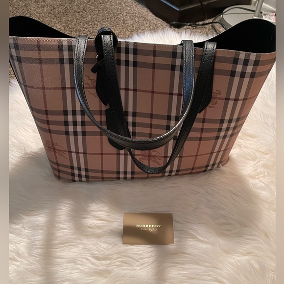 Authentic Burberry Reversible Tote - Picture 1 of 14